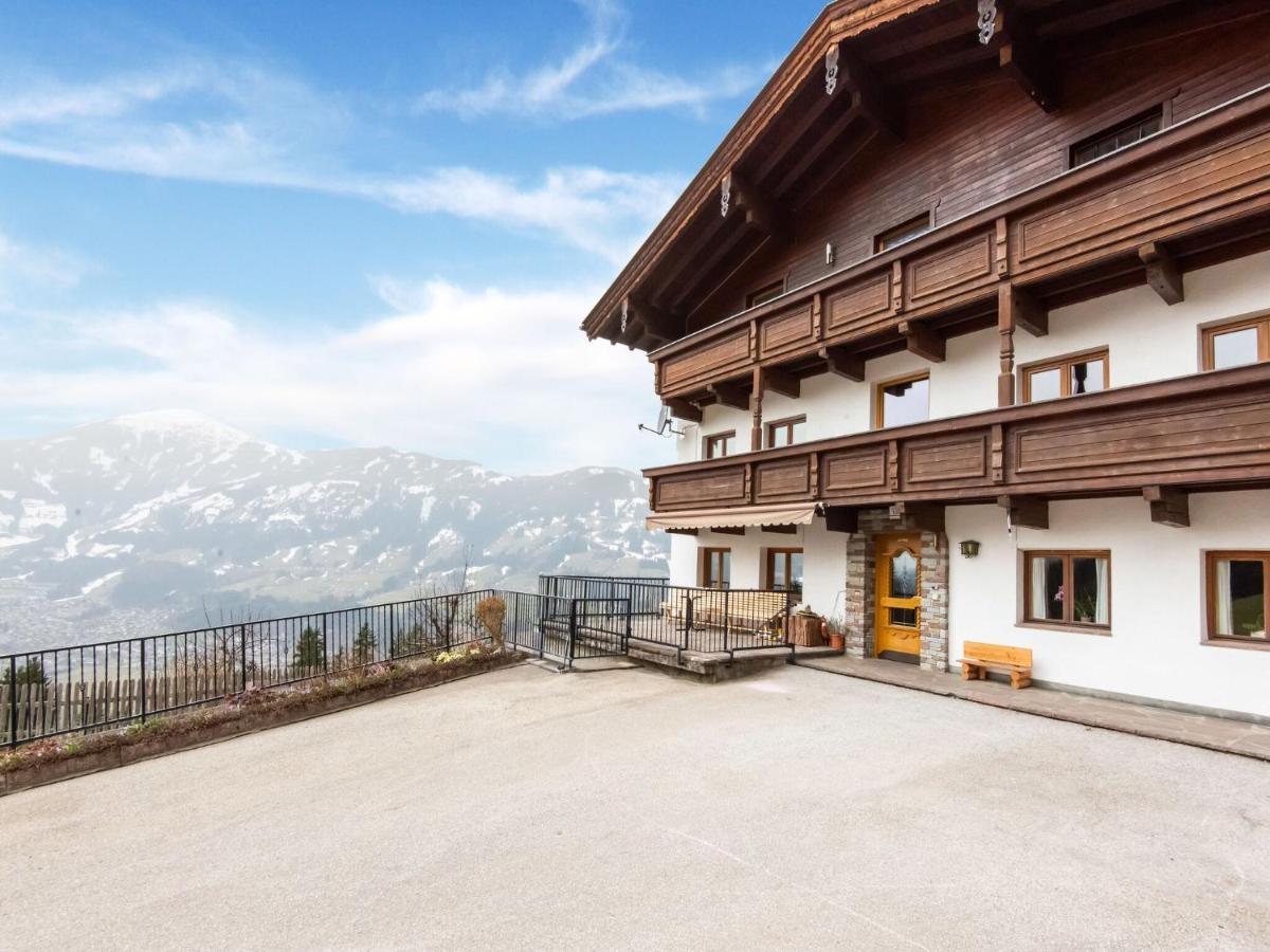 Farmhouse With Views Over The Zillertal Grosshartberg Bagian luar foto