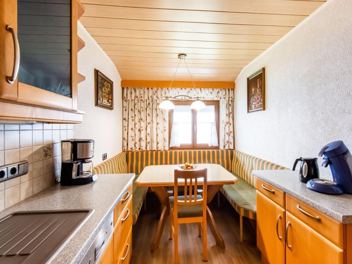 Farmhouse With Views Over The Zillertal Grosshartberg Bagian luar foto